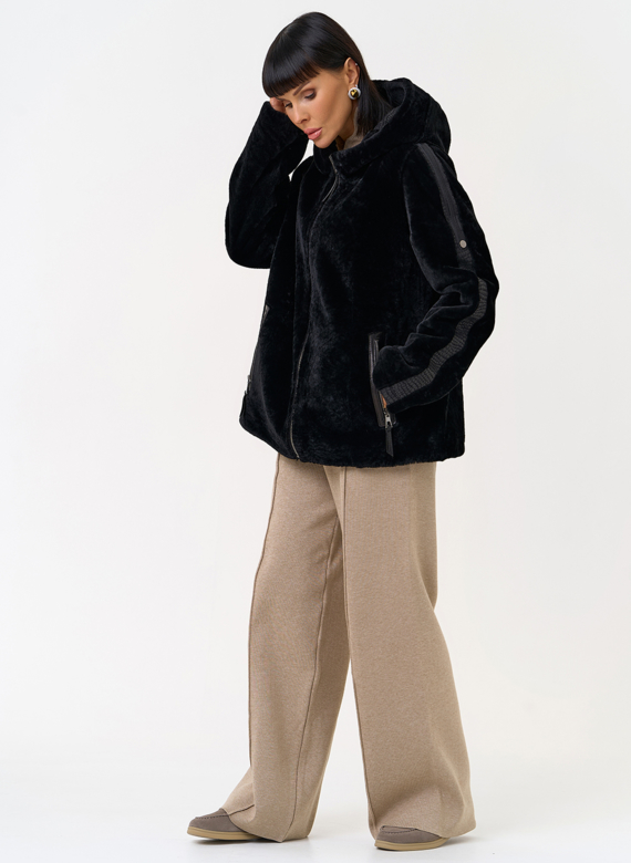 Женская двухсторонняя дубленка с капюшоном