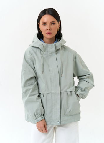 Женская ветровка с капюшоном