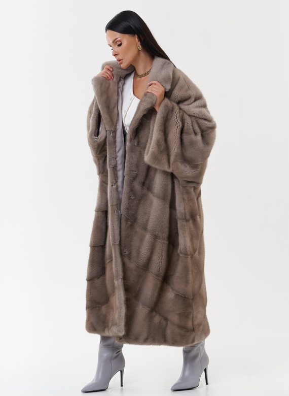 Норковая шуба оверсайз с английским воротником