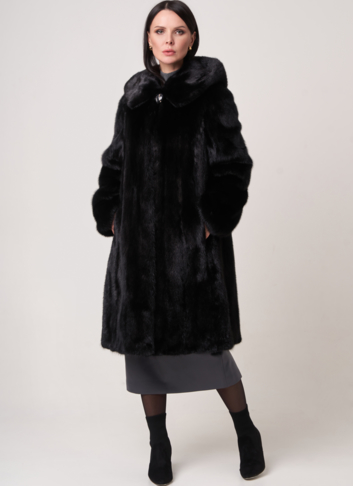 Шуба черного цвета 