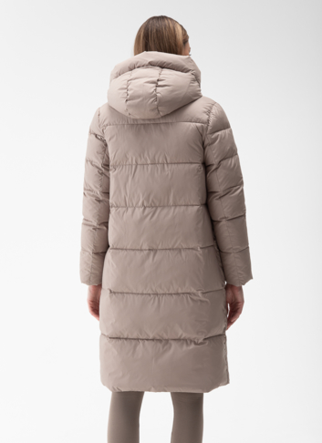 Женский пуховик с капюшоном 