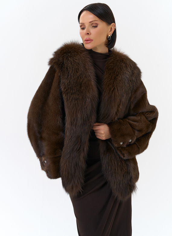 Шуба из норки с отделкой из меха чернобурки