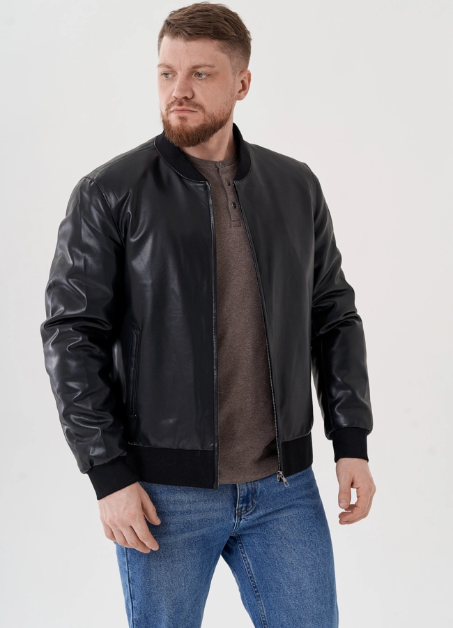 Куртка бомбер черного цвета  модель № 24467 в кредит