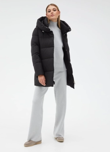 Женский пуховик с капюшоном
