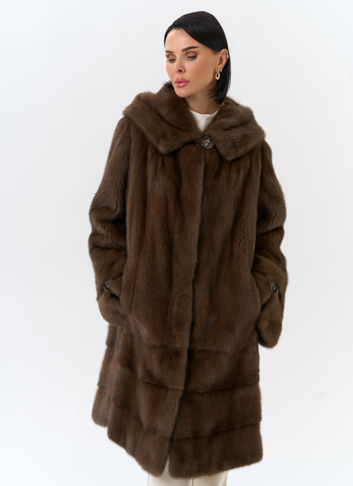 Шуба из меха норки с капюшоном