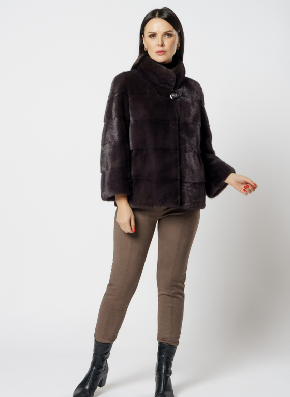 Норковая шуба с воротником стойкой коричневого цвета
