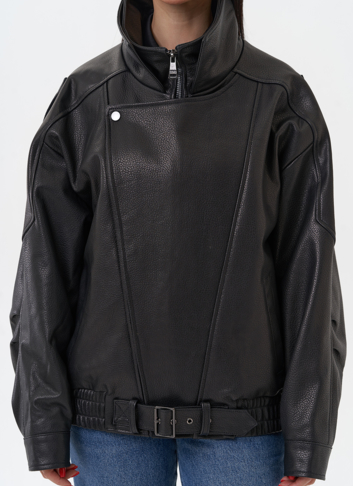 Объемная женская куртка из натуральной кожи