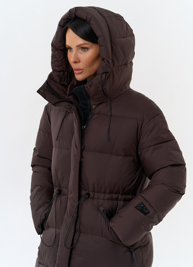 Женский пуховик коричневого цвета с капюшоном модель № 31936 универмаг малина