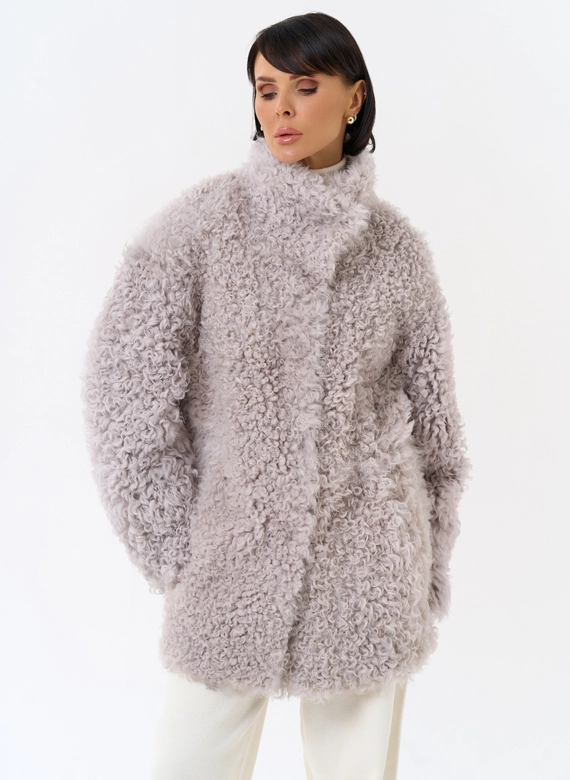 Женская двухсторонняя дубленка с воротником стойкой