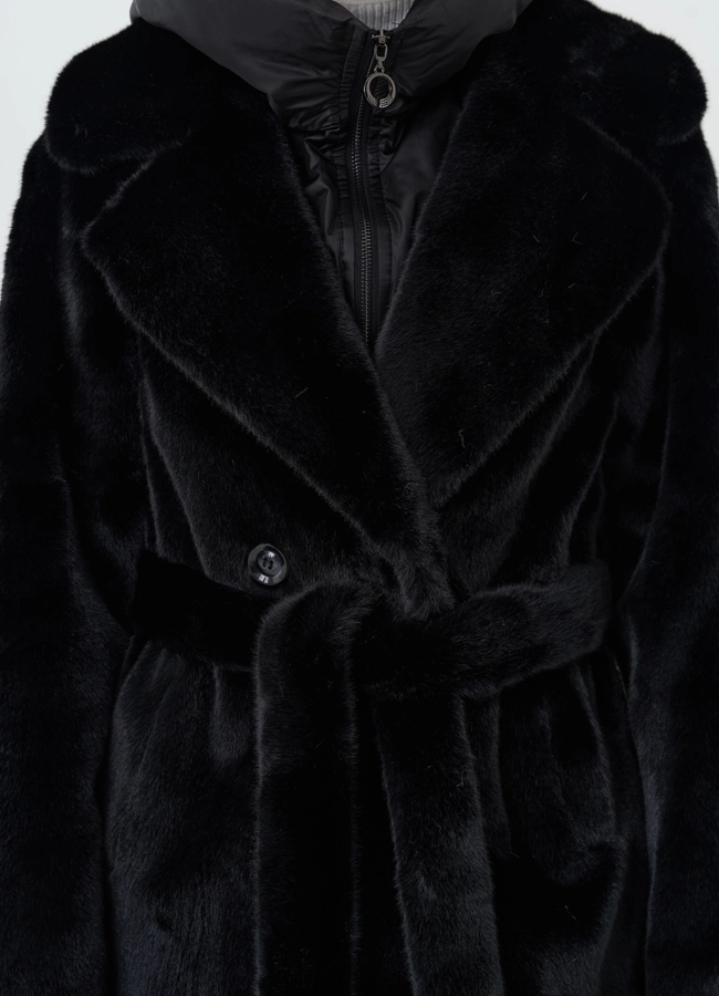 Женское пальто из экомеха с капюшоном модель № 28641 в рассрочку