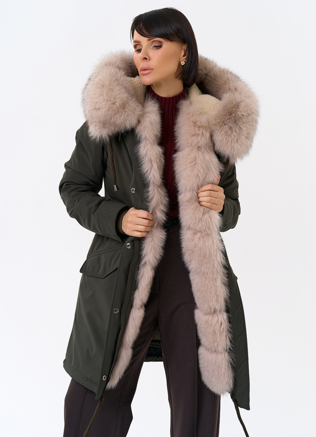 Женская парка с капюшоном из меха песца модель № 31990 в кредит