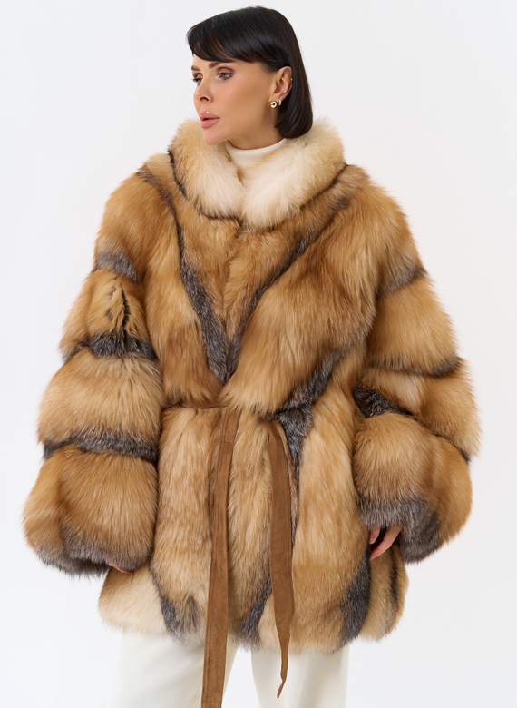Шуба из лисы свободного кроя