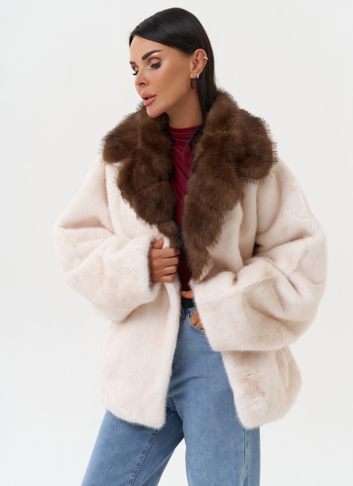 Женская куртка из эко меха