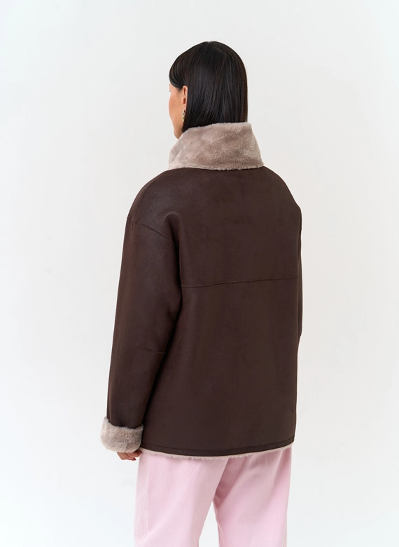 Женская дубленка из эко замши фото