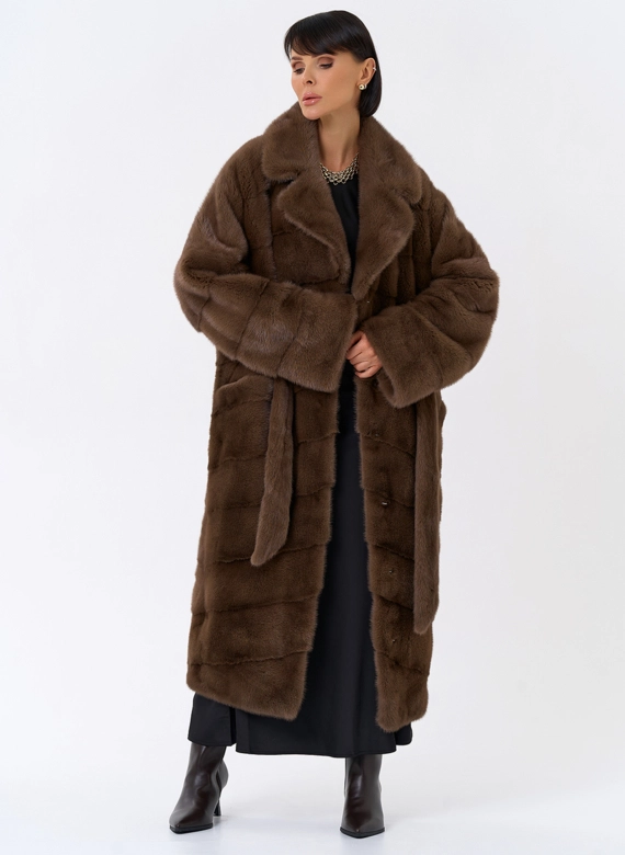 Длинная шуба с английским воротником фото