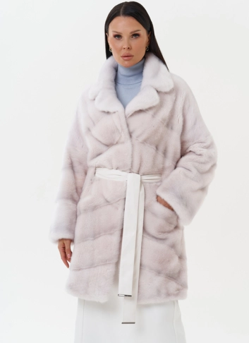 Шуба из норки с английским воротником 