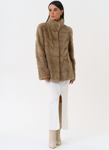 Короткая шуба из норки с воротником стойкой