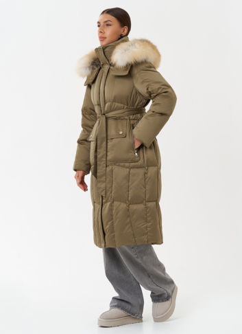 Пуховик с капюшоном из меха лисы