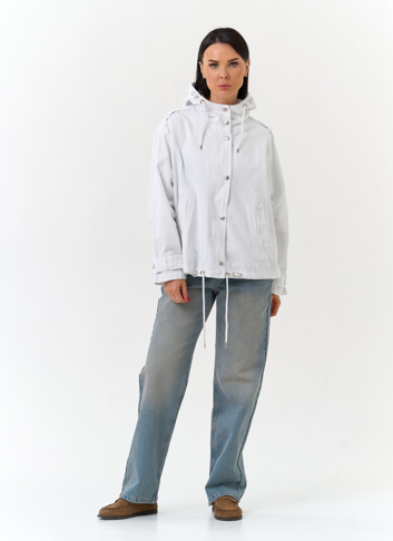 Женская джинсовая куртка с капюшоном