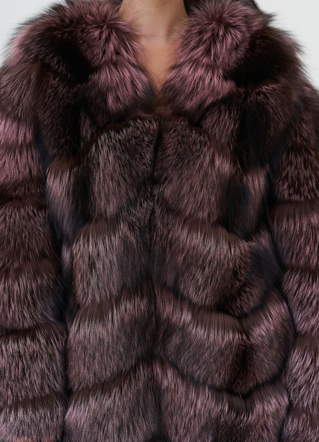 Женская шуба из меха чернобурки розового цвета модель № 27617 универмаг малина
