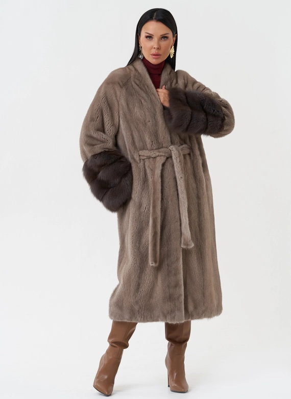 Шуба из меха скандинавской норки