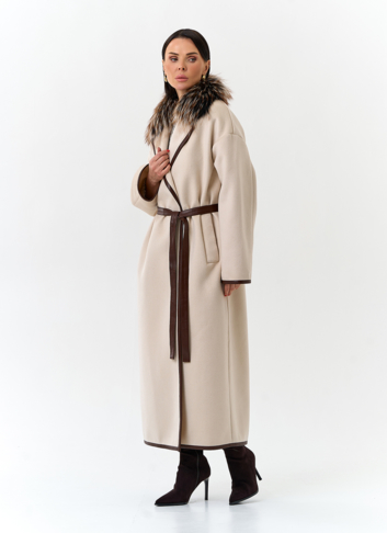 Женское длинное пальто с отделкой из меха лисы