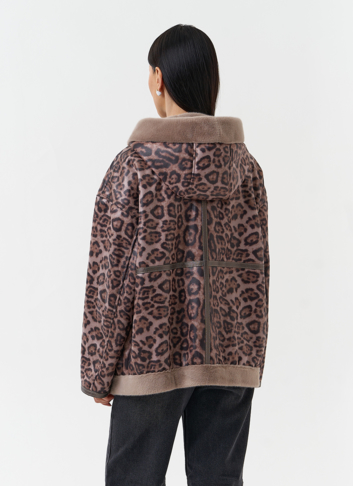 Женская дубленка из эко замши с капюшоном